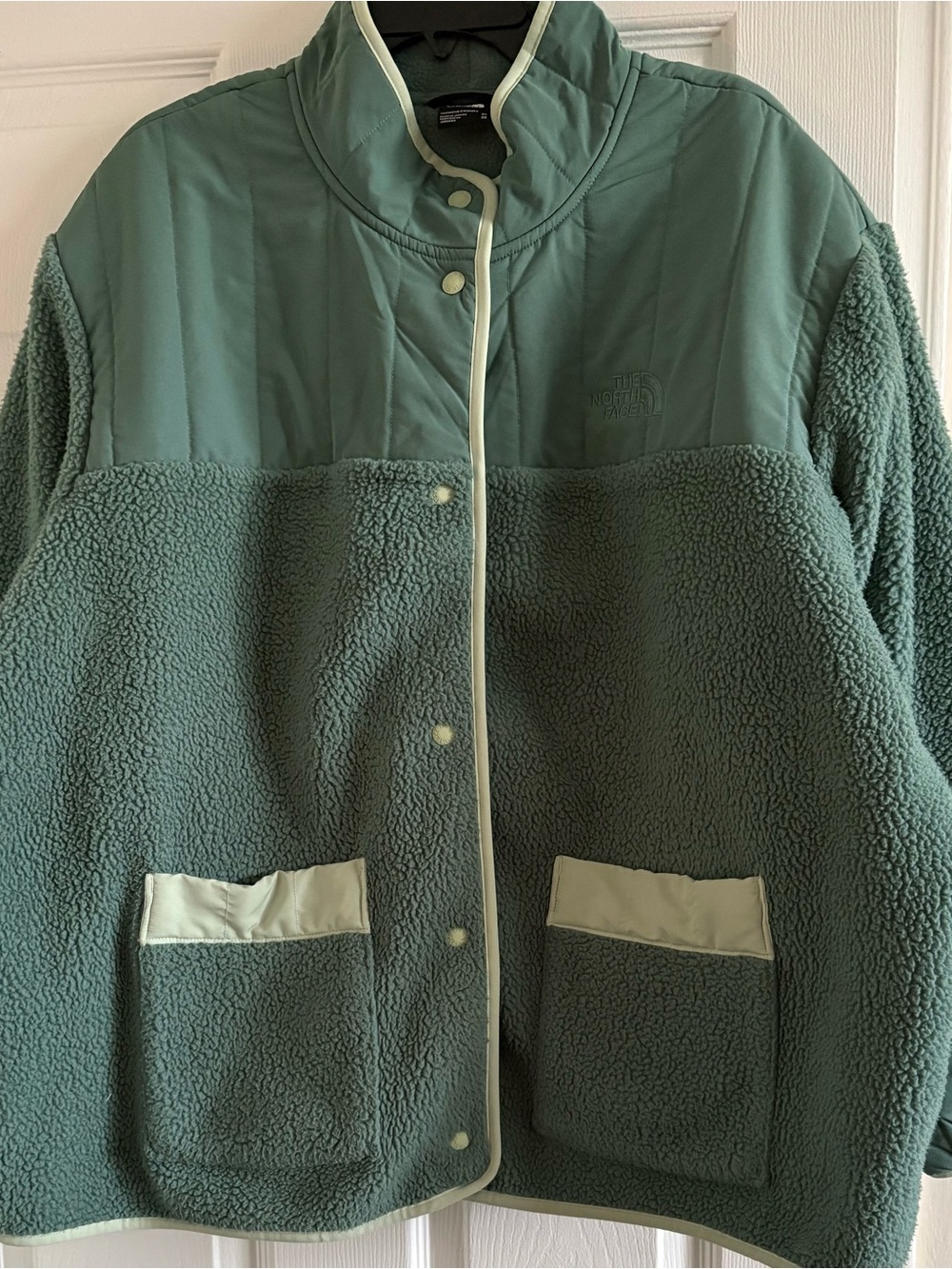 The North Face Women’s Sherpa Fleece Jacket – Size 3X 🌿